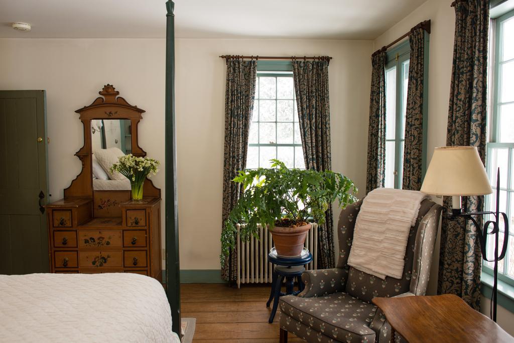 The Old Inn On The Green New Marlborough Номер фото